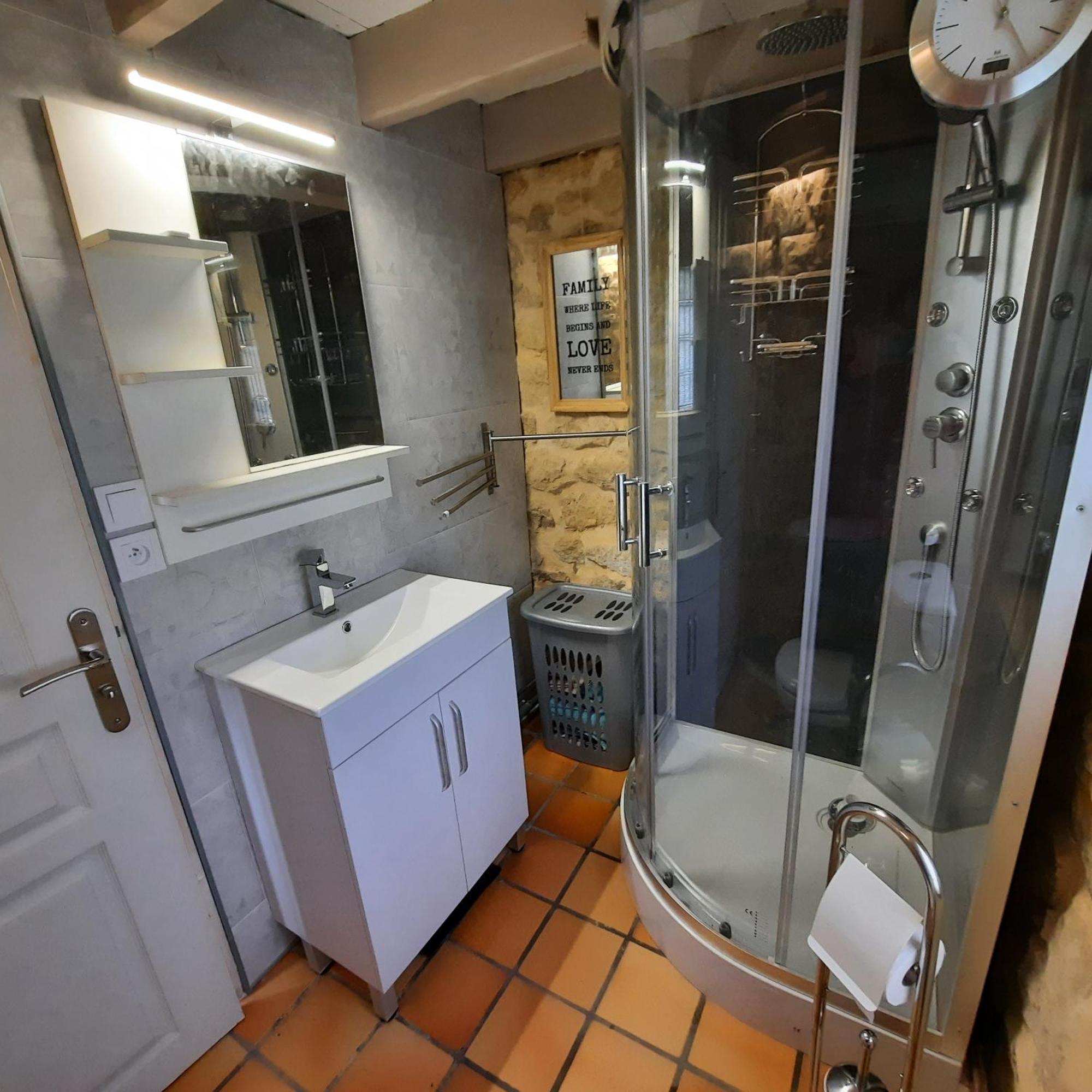 Aux Portes Du Chateau Cottage Intimiste Et Cosy A L'Abri Des Regards Propice A La Detente Rinxent Luaran gambar